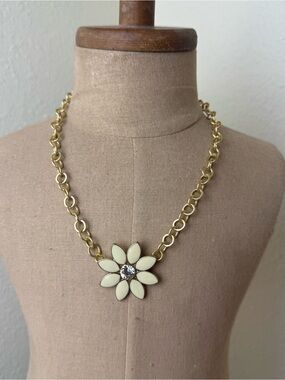 Upcycled Gold Tone Enamel Flower Pendant Link Necklace
